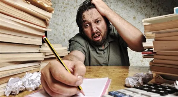 Zaplať stovku a máš klid. Schillerová dokončila paušální daň pro OSVČ