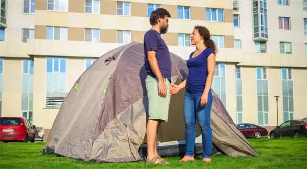 Drahé bydlení má řešit vláda, myslí si polovina lidí