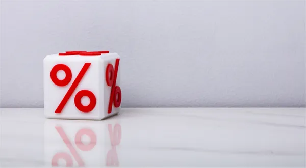 Úrok na spořicím účtu už nejde rychle snížit. Proto se podmínky komplikují