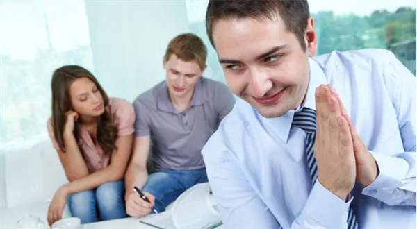 Přísnější pravidla pro realitní makléře? Nový zákon má slabiny