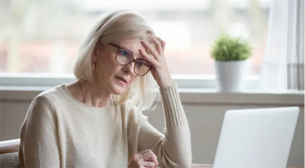 Chyba při placení daní vyjde draho. Pravidla zpřísní