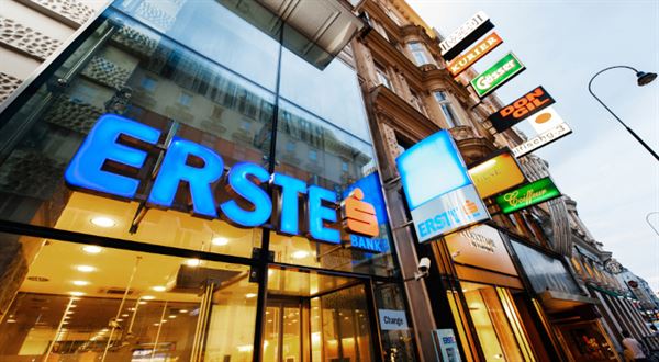 Erste chce vyplatit pozastavenou dividendu za rok 2019