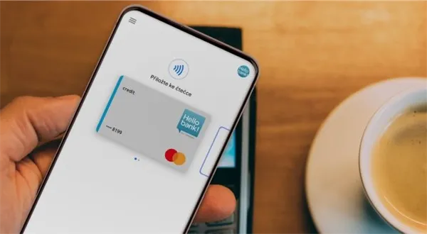 Hello bank dohání konkurenci s Google Pay