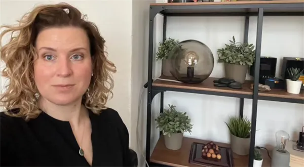 Nejistota, tlak, pomoc jen online. Psycholožka o pandemii