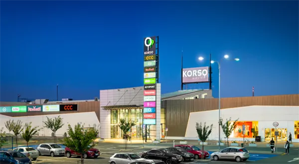 Conseq má první nákupní centrum