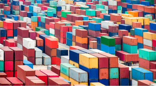 Balíčky z Číny výrazně zdraží. Pozor na daň a clo