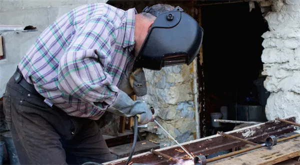 Po náročné práci dřív do důchodu. Šanci má dostat méně lidí