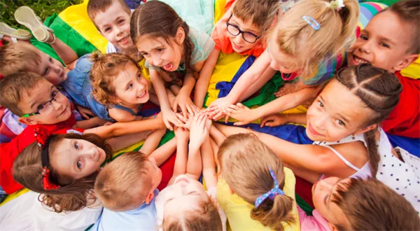 Řekněte si o peníze na dětský tábor či kroužek. Přehled bonusů