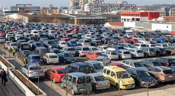 Dobrá ojetá auta jsou vykoupená. Ceny rostou