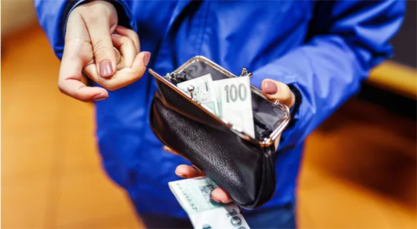 Dlužníkům zůstane víc. Spočítejte si, jak stoupne nezabavitelná částka