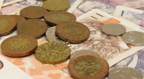 Fio strhávalo poplatky, které nemělo. Šlo i o tisíce