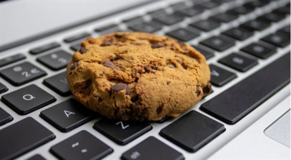 Proč vás pořád otravují s cookies? Webům hrozí pokuty