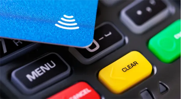 Největší banky odstaví přímé bankovnictví. Limity nastavte včas