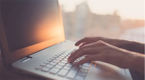 Počítače se umějí poučit z chyb jiných strojů. Firmám to šetří náklady