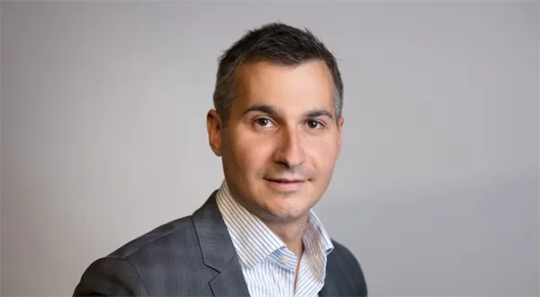 Poradce vybírejte stejně jako řemeslníka nebo doktora