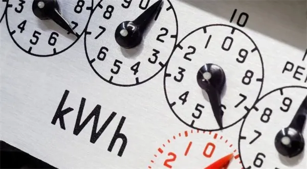 Stanjura řekl, jak chce zdanit mimořádné zisky