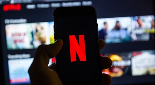 Za sdílení hesla blokace, hrozí Netflix