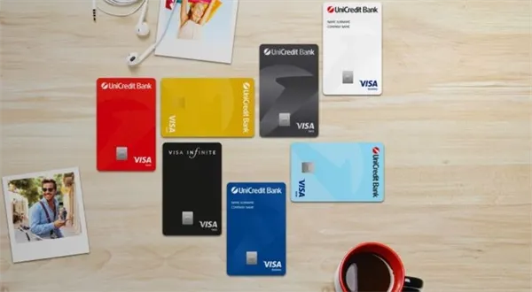 UniCredit vymění karty, vrátí se k Mastercard