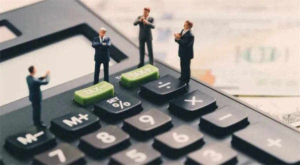 Slováky straší daň z finančních transakcí. Posílí šedou zónu, varují experti