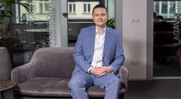 ETF, nebo podílové fondy? Vyplatí se kombinovat, říká investiční expert