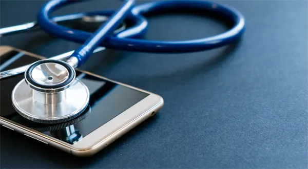 VZP uzná občanku v mobilu. Má i digitální průkaz pojištěnce