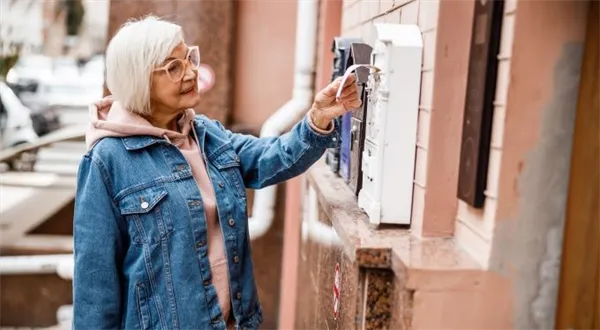 Dopis o valorizaci důchodů přijde naposledy všem. Stát chce šetřit