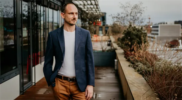 Lidé si tu pořád počítají daně z investic ručně, říká autor daňové kalkulačky