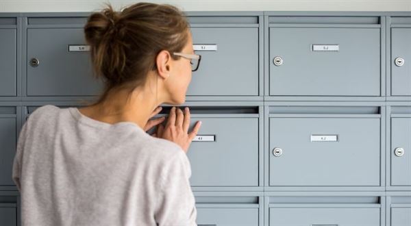 Pošta mění doručování dopisů. Bude z něj loterie, někdo si počká i týden
