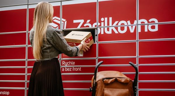 Balík z Vinted nově pošlete přes výdejní box. Platforma se dohodla se Zásilkovnou