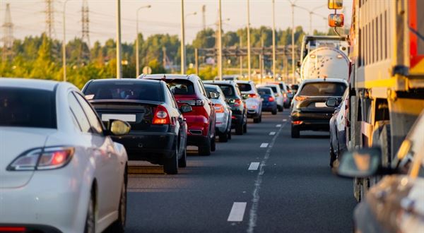 Kdy a kde čekat zácpy na silnicích. Přehled prázdnin v Evropě