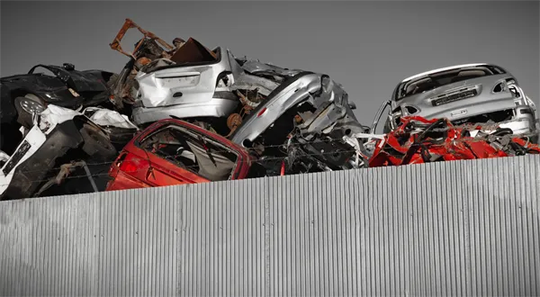 Řidiči v Česku zbytečně přicházejí o statisíce.  GAP řeší, co havarijko nepokryje 