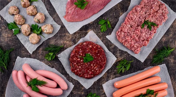 Stop veggie burgeru i sójové klobáse. Takhle říkejme jen masu, kývli europoslanci