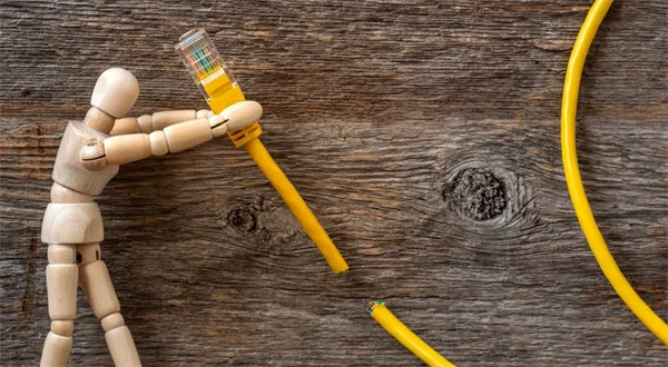 Víc než desetina Čechů nepoužívá internet. V průzkumu řekli proč