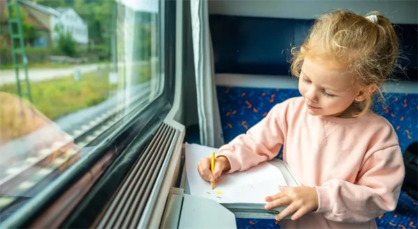 České dráhy mění cenu jízdenek. Co je nového v otázkách a odpovědích