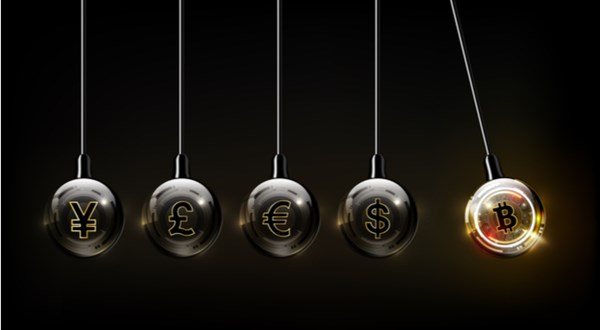 Můžeme kritizovat bitcoin? Jak to vidí Vávra, Stroukal a Pilař