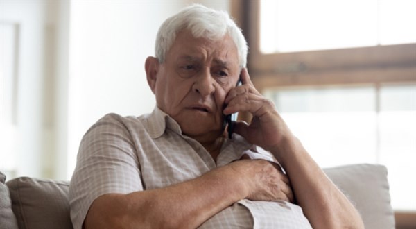 Konec otravného volání. Stopka na telemarketing definitivně prošla