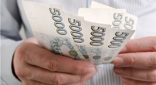 Kdo a jak dostane 5000 Kč na dítě. Úřad řekl podrobnosti