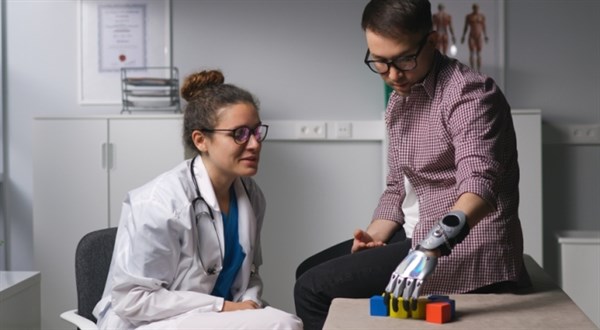 Čekání na uznání invalidity a postižení se zkrátí. Nová pravidla pro posudky