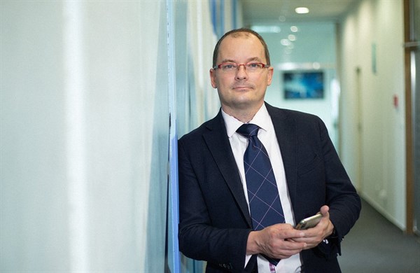Trh s dluhopisy je pokřivený, na jeho kultivaci vyděláme i my, říká Pikora
