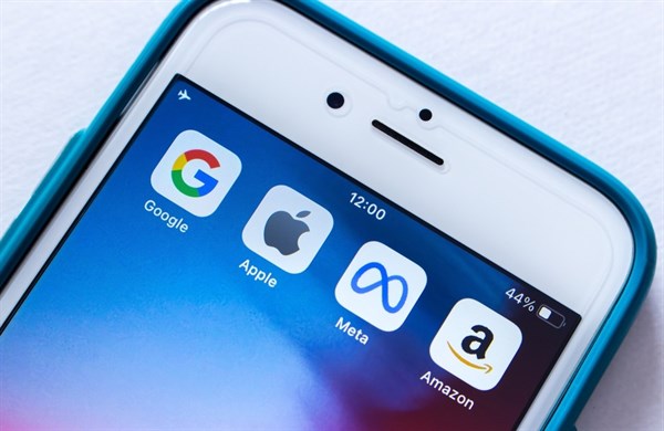 Škrty, propouštění a tvrdá vojna. Big Tech věští příchod velké krize