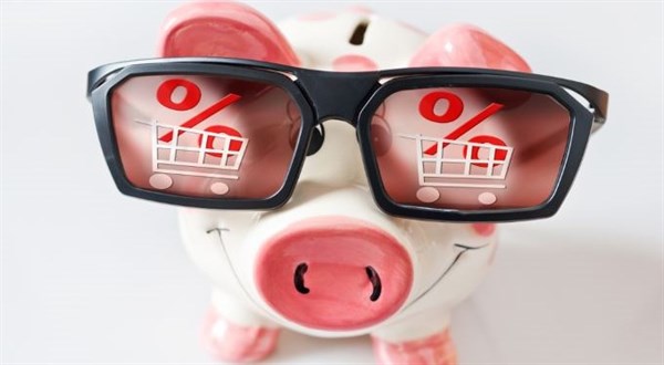 Změny při nákupech. Nová pravidla pro slevy, záruku, recenze i vrácení zboží