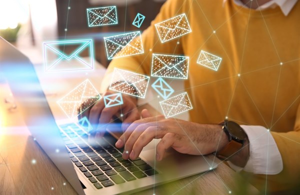 Konec nechtěného obnažování. Adresy u datovek budou neveřejné, schválil Senát