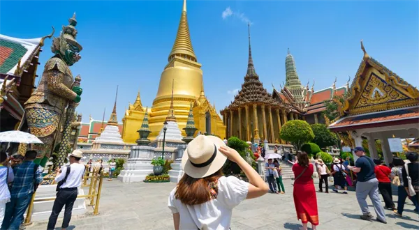 Do Thajska už jen s novou online registrací. Povinná bude pro všechny turisty