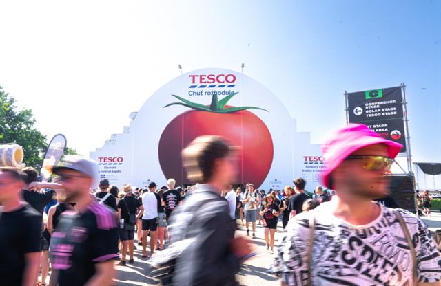 Premiéra Tesco na Rock for People: prodejna vzbudila obrovské nadšení u návštěvníků i na sociálních sítích