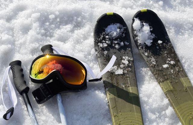 Lyžování už jen pro bohaté? Evropské svahy se letos prodraží