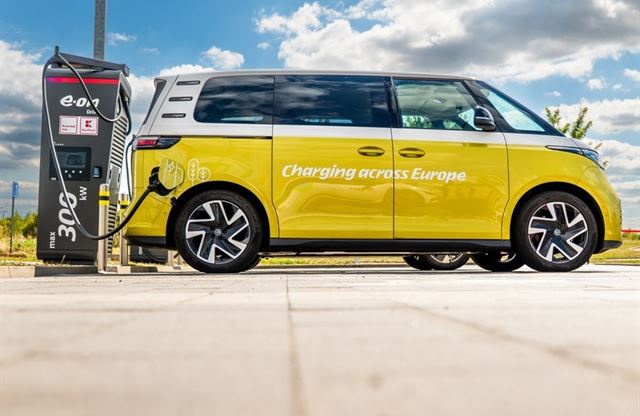 Rekordní listopad v síti E.ON Drive. Výrazně narostlo dobíjení elektromobilů i počet nově spuštěných stanic