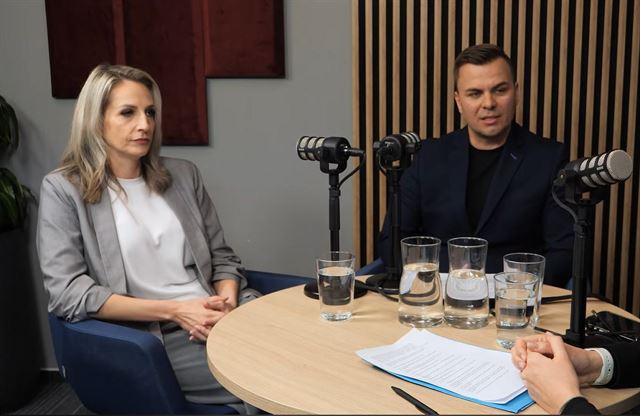 Vyvolají strach a urgenci, pak vás mají v hrsti, popisuje strategii kyberšmejdů bankéřka