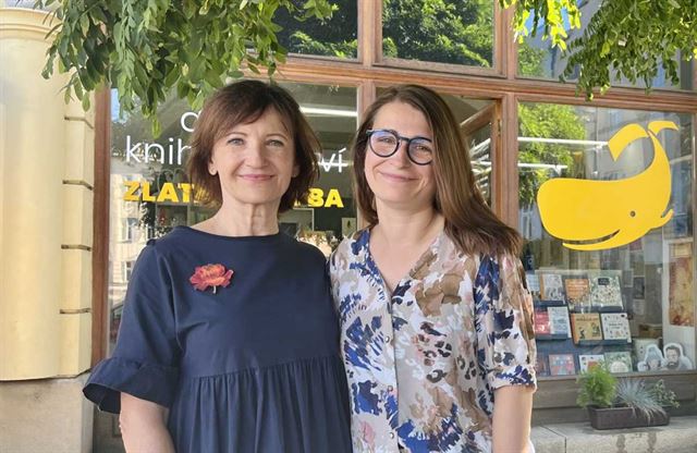 Jen prodej knih nás neuživí, pomohly by pevné ceny, říká majitelka nezávislého knihkupectví