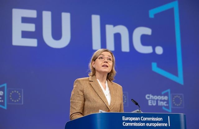 Marketingový blábol, nebo opravdová revoluce? Návrh na EU Inc. v anketě Očima expertů