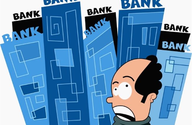 Měl by stát regulovat bankovní poplatky?